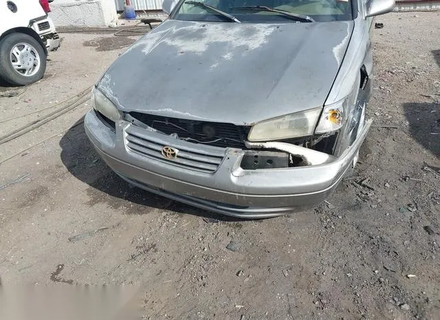 4T1BG22K5VU046014 1997 1997 Toyota Camry- LE 6