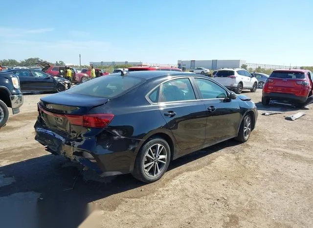 3KPF24AD9NE425325 2022 2022 KIA Forte- Lxs 4