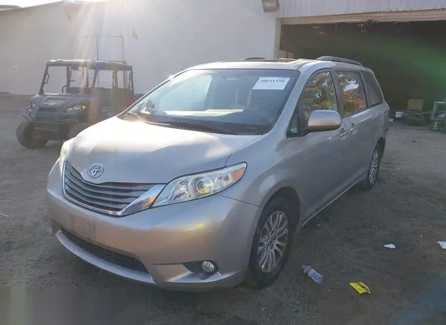 5TDYZ3DC4HS886640 2017 2017 Toyota Sienna- Xle 8 Passenger 2