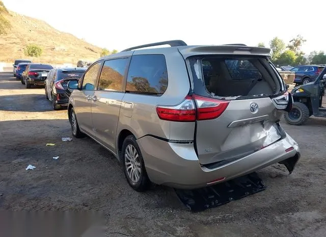 5TDYZ3DC4HS886640 2017 2017 Toyota Sienna- Xle 8 Passenger 3