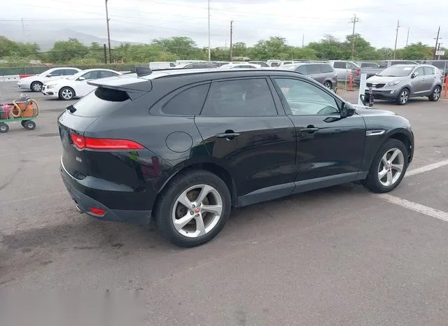 SADCJ2BV0HA065438 2017 2017 Jaguar F-Pace- 35T Premium 4