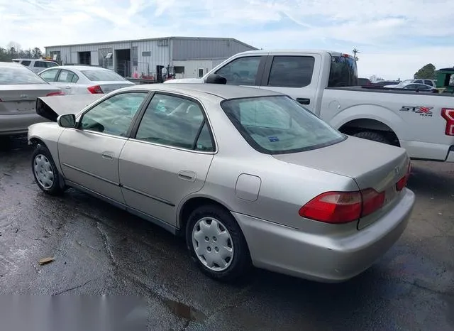 1HGCG5642XA062067 1999 1999 Honda Accord- LX 3