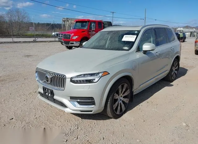 YV4BR0CL4L1595547 2020 2020 Volvo XC90- T8 Inscription 7 Pa 2