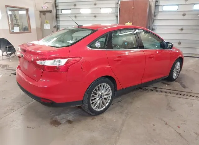 1FAHP3H27CL271586 2012 2012 Ford Focus- Sel 4