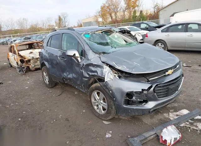 3GNCJPSB2LL258925 2020 2020 Chevrolet Trax- Awd Lt 1