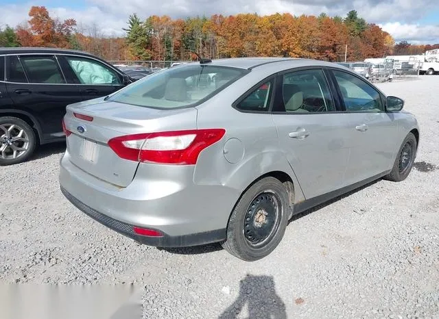 1FAHP3F2XCL442589 2012 2012 Ford Focus- SE 4