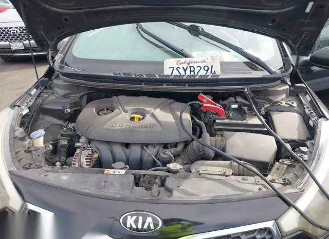 KNAFK4A67F5415873 2015 2015 KIA Forte- LX 10