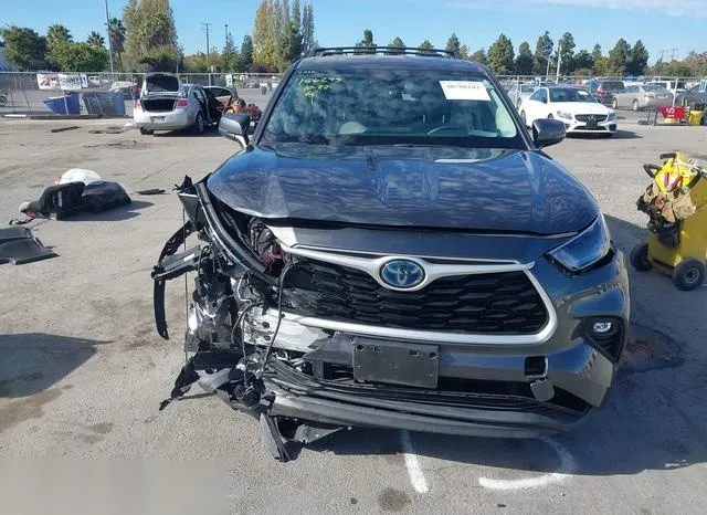 5TDZARAH6MS505024 2021 2021 Toyota Highlander- Hybrid Le 6