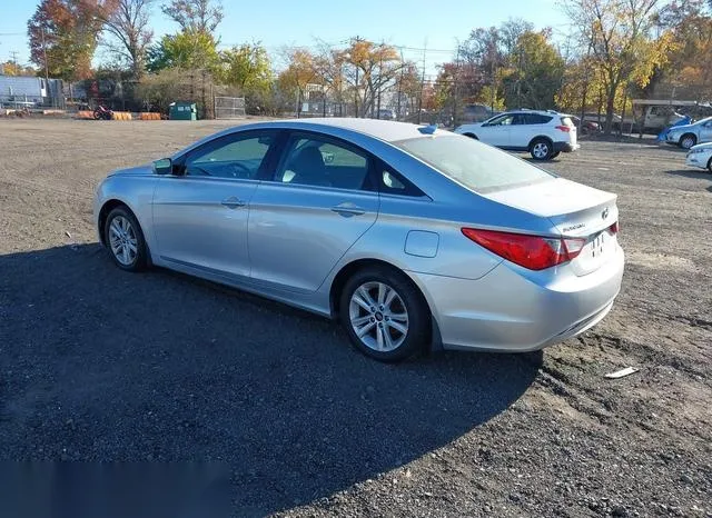 5NPEB4AC1DH773262 2013 2013 Hyundai Sonata- Gls 3