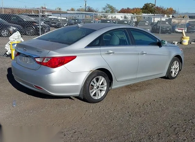 5NPEB4AC1DH773262 2013 2013 Hyundai Sonata- Gls 4