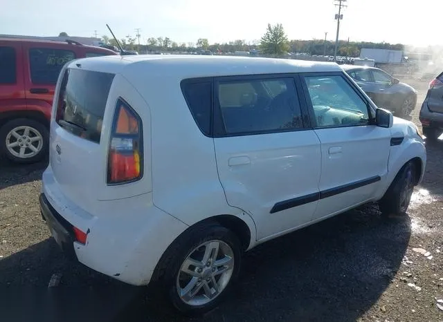 KNDJT2A25A7701617 2010 2010 KIA Soul- - 4