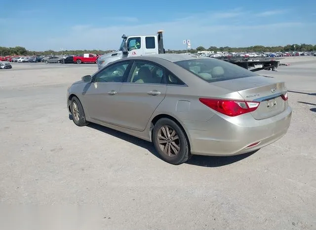 5NPEB4AC0CH326419 2012 2012 Hyundai Sonata- Gls 3