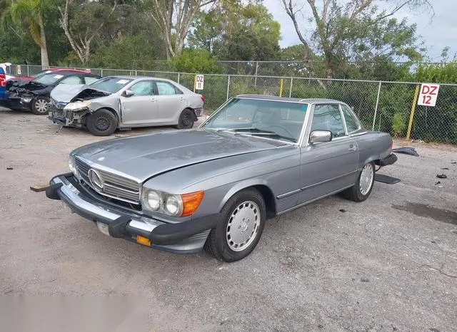 WDBBA48D5JA083746 1988 1988 Mercedes-Benz 560- SL 2