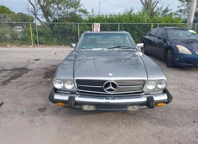 WDBBA48D5JA083746 1988 1988 Mercedes-Benz 560- SL 6