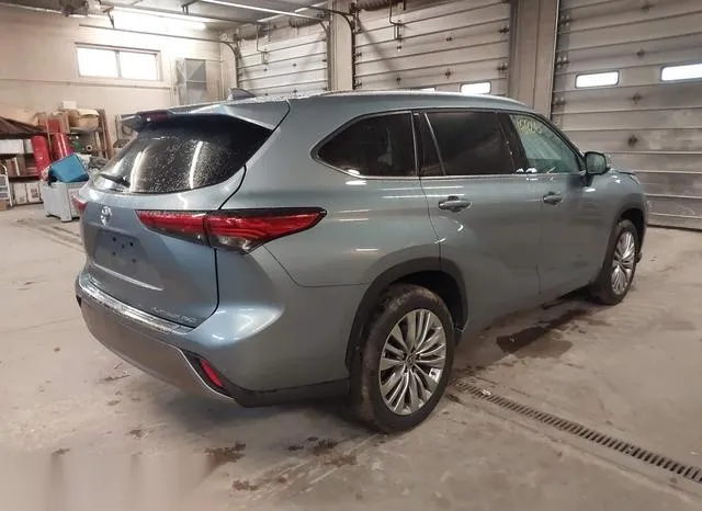 5TDKDRBH4PS528247 2023 2023 Toyota Highlander- Platinum 4