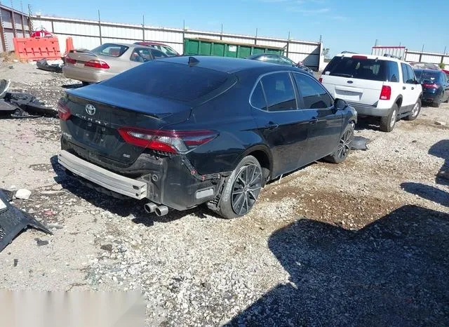 4T1G11AK8MU407723 2021 2021 Toyota Camry- SE 4