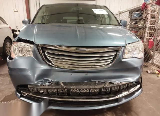 2C4RC1BG6CR106834 2012 2012 Chrysler Town and Country- Touring 6