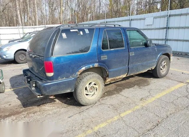 1GNDT13W812142513 2001 2001 Chevrolet Blazer- LT 4