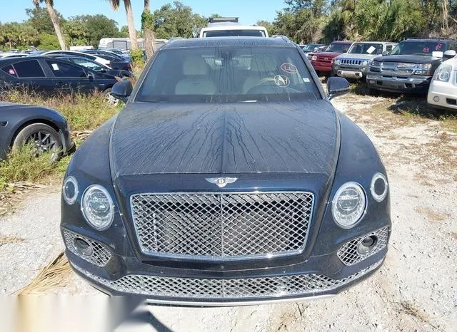 SJAAM2ZV2KC027805 2019 2019 Bentley Bentayga- V8 6