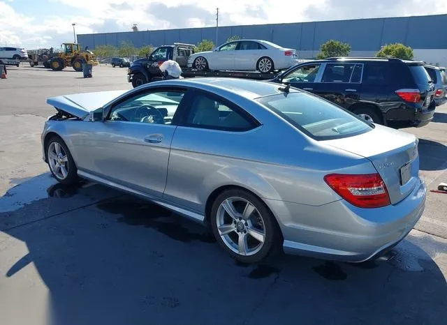 WDDGJ4HB4EG325490 2014 2014 Mercedes-Benz C 250 3