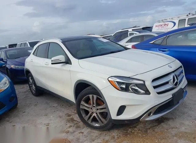 WDCTG4GB0FJ159704 2015 2015 Mercedes-Benz GLA 250- 4Matic 1