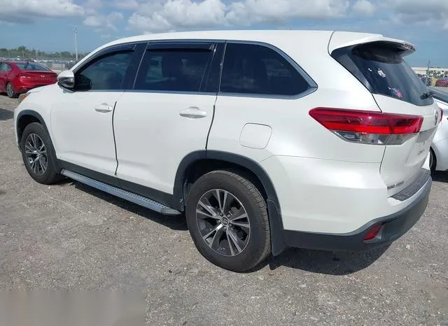 5TDZARFH7KS042994 2019 2019 Toyota Highlander- LE 3