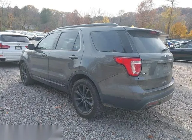 1FM5K7D84HGD95579 2017 2017 Ford Explorer- Xlt 3