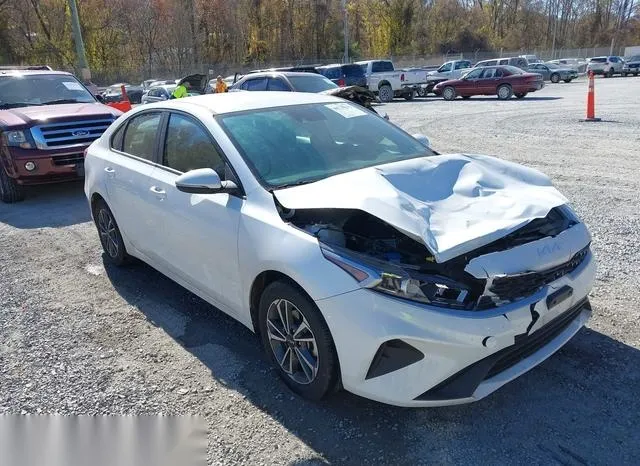 3KPF24AD5PE574236 2023 2023 KIA Forte- Lxs 1