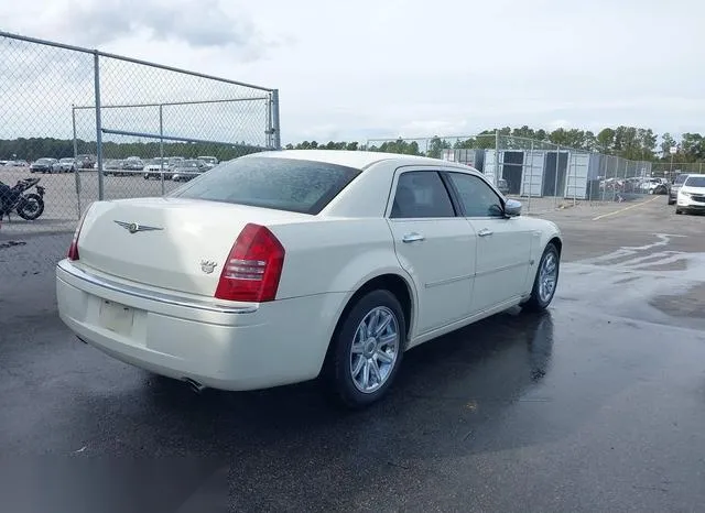 2C3KA63H36H290818 2006 2006 Chrysler 300C 4