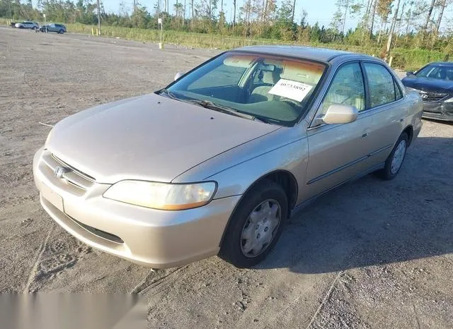 1HGCG5642YA105825 2000 2000 Honda Accord- 2-3 LX 2