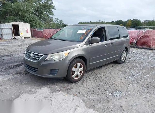 2V4RW3D1XAR272689 2010 2010 Volkswagen Routan- SE 2