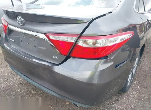 4T1BF1FK1HU686071 2017 2017 Toyota Camry- SE 6