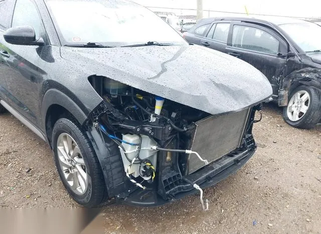 KM8J3CA44JU696818 2018 2018 Hyundai Tucson- Sel 6