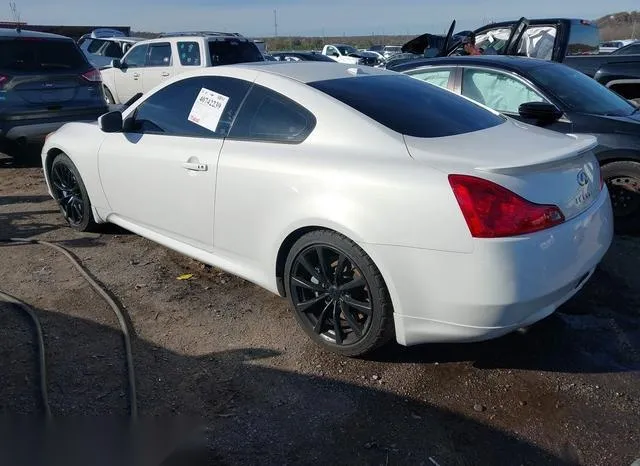 JNKCV64E19M603938 2009 2009 Infiniti G37- Journey 3