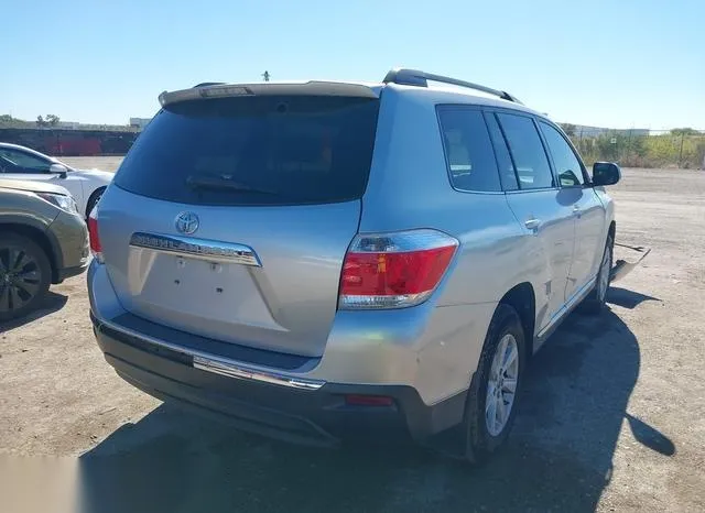 5TDZK3EH9DS127432 2013 2013 Toyota Highlander- Se V6 4