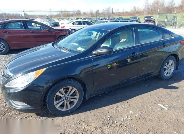 5NPEB4AC1DH559825 2013 2013 Hyundai Sonata- Gls 2