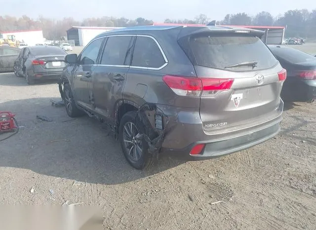 5TDKZRFH1JS559653 2018 2018 Toyota Highlander- Se/Xle 3