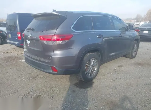 5TDKZRFH1JS559653 2018 2018 Toyota Highlander- Se/Xle 4