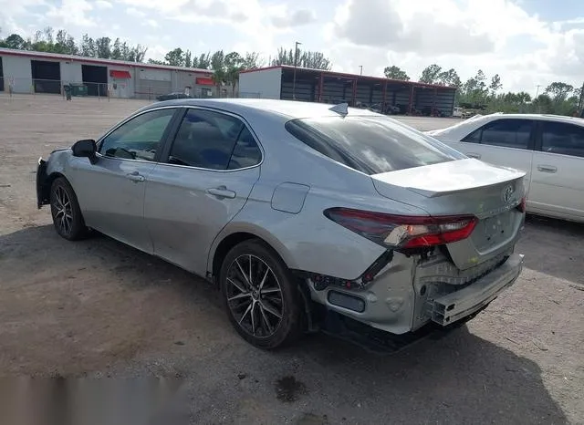 4T1G11AK0MU475627 2021 2021 Toyota Camry- SE 3