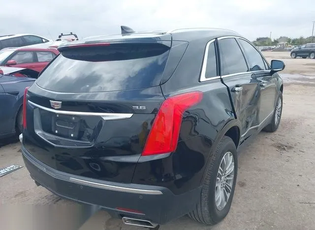 1GYKNCRS4JZ139832 2018 2018 Cadillac XT5- Luxury 4