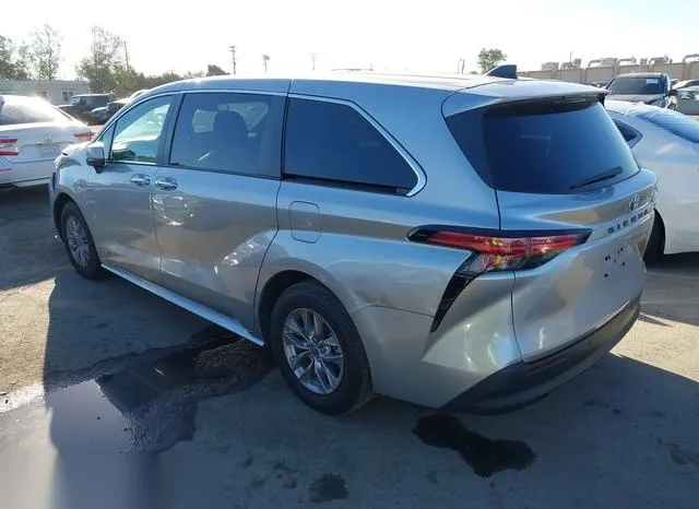 5TDYRKEC2MS065510 2021 2021 Toyota Sienna- Xle 3