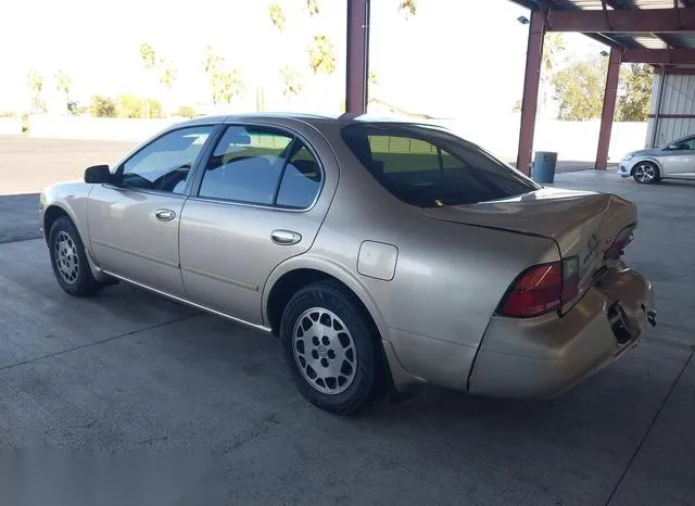 JN1CA21D4TT132269 1996 1996 Nissan Maxima- Gle/Gxe/Se 3