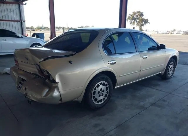 JN1CA21D4TT132269 1996 1996 Nissan Maxima- Gle/Gxe/Se 4