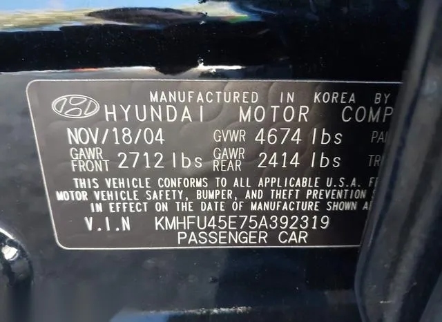 KMHFU45E75A392319 2005 2005 Hyundai XG- 350 L 9