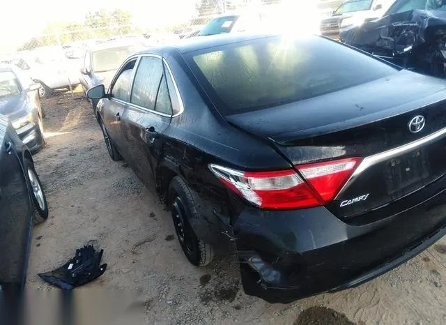 4T1BF1FK9HU813925 2017 2017 Toyota Camry- SE 3