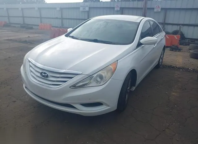 5NPEB4AC0CH341390 2012 2012 Hyundai Sonata- Gls 2