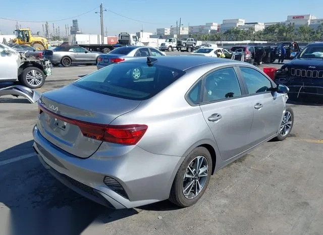 3KPF24AD5RE786203 2024 2024 KIA Forte- Lxs 4