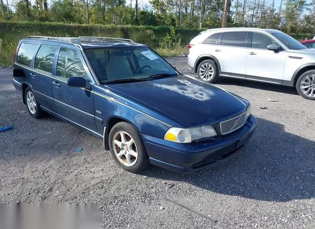 YV1LW5672W2423022 1998 1998 Volvo V70- Glt 1