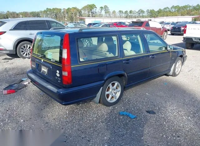 YV1LW5672W2423022 1998 1998 Volvo V70- Glt 4