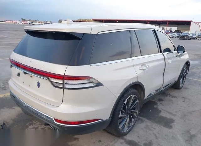 5LM5J7XC3LGL15391 2020 2020 Lincoln Aviator- Reserve 4